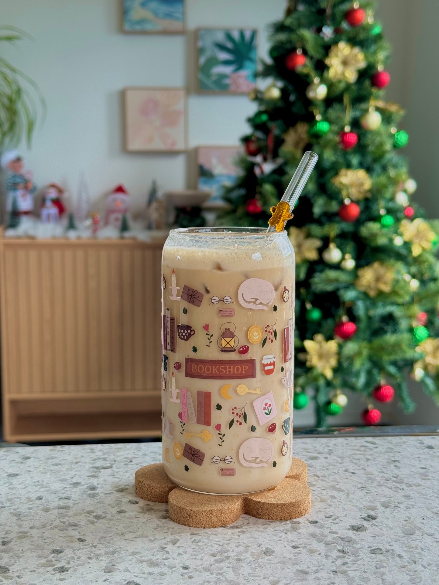 Cozy Bookshop Glass Cup - 500mls